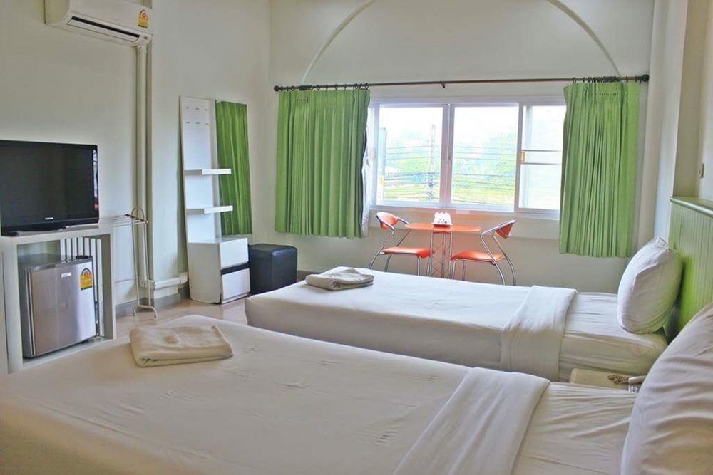 Nine Inn @ Town Phuket Exterior photo